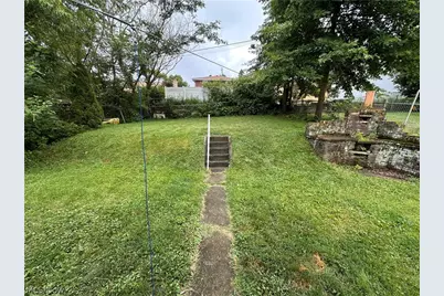 2636 Hollywood Boulevard, Steubenville, OH 43952 - Photo 17