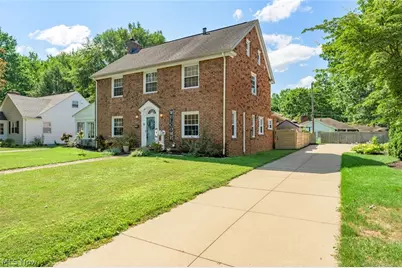 228 Kenwick Drive, Akron, OH 44313 - Photo 3