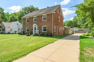 228 Kenwick Dr, Akron, OH 44313 - Photo 1