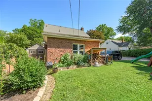 228 Kenwick Dr, Akron, OH 44313 - Photo 37