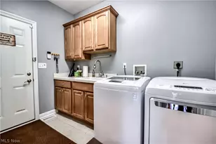 6960 Sturbridge Dr, Concord Twp, OH 44077 - Photo 19