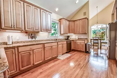 6960 Sturbridge Drive, Concord Twp, OH 44077 - Photo 5