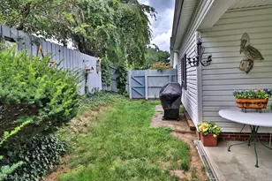 1836 Bayberry Ln, Coshocton, OH 43812 - Photo 9