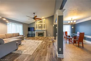 10082 Timothy Ln, Twinsburg, OH 44087 - Photo 9