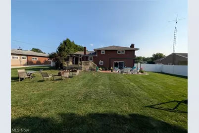 1409 Opal Street, Louisville, OH 44641 - Photo 3