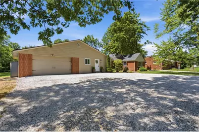 1846 Edwards Drive, Akron, OH 44306 - Photo 3