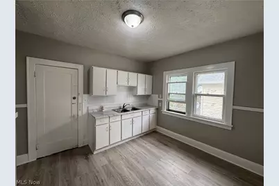 1092 E 169th Street, Loveland, OH 44110 - Photo 11