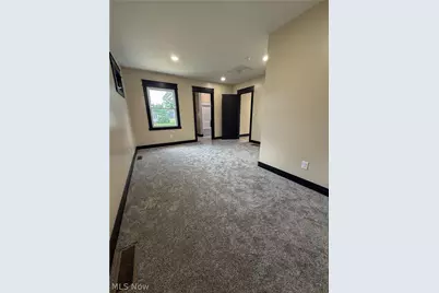 105 E Vermont Avenue, Sebring, OH 44672 - Photo 17