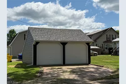 105 E Vermont Avenue, Sebring, OH 44672 - Photo 27