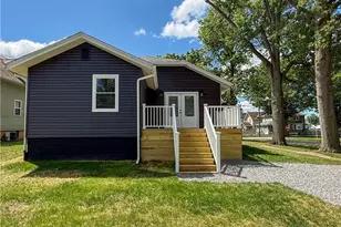 105 E Vermont Ave, Sebring, OH 44672 - Photo 5