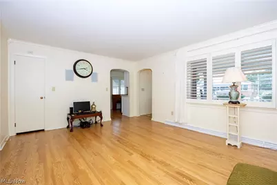 127 S Pleasant Street, Loudonville, OH 44842 - Photo 3