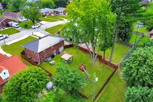 145 Pembroke Rd, Steubenville, OH 43953 - Photo 5