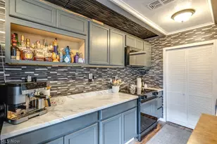 2538 Royal County Down, Uniontown, OH 44685 - Photo 11