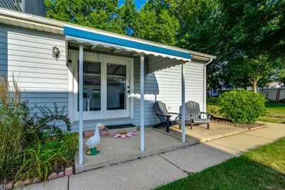 2538 Royal County Down #Apt A, Uniontown, OH 44685 - Photo 3