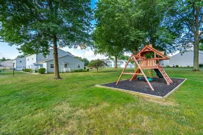 2538 Royal County Down #Apt A, Uniontown, OH 44685 - Photo 19