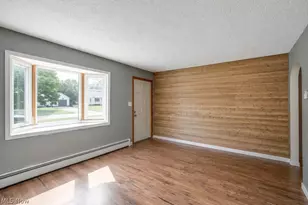 88 Taylor Rd, Barberton, OH 44203 - Photo 11