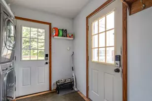 88 Taylor Rd, Barberton, OH 44203 - Photo 17