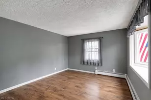 88 Taylor Rd, Barberton, OH 44203 - Photo 9