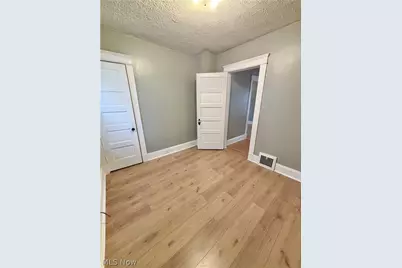 7523 Osage Ave #UP, Loveland, OH 44105 - Photo 5