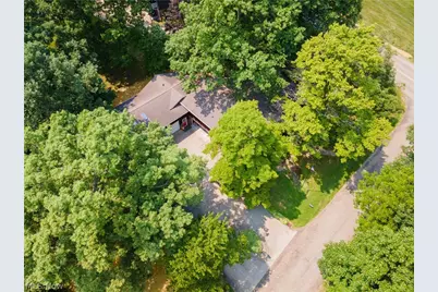 2912 Edelweiss Drive NW, Sugarcreek, OH 44681 - Photo 43