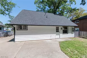 1130 Saxe Ave, Cuyahoga Falls, OH 44221 - Photo 41