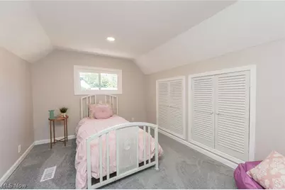 1130 Saxe Avenue, Cuyahoga Falls, OH 44221 - Photo 29