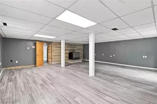 935 Blossom Ln, Zanesville, OH 43701 - Photo 29