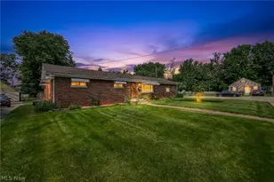 1931 Taft Ave NE, Canton, OH 44705 - Photo 3