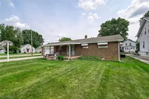 1931 Taft Ave NE, Canton, OH 44705 - Photo 37
