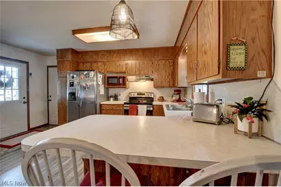 328 10th Street NW, New Philadelphia, OH 44663 - Photo 9