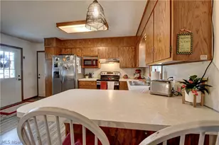328 10th St NW, New Philadelphia, OH 44663 - Photo 9