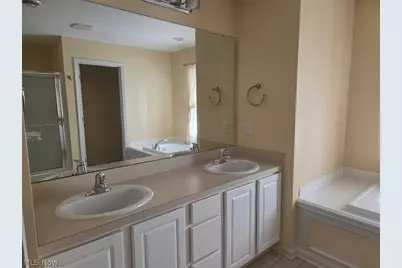 1200 Cherokee Path, Vermilion, OH 44089 - Photo 35