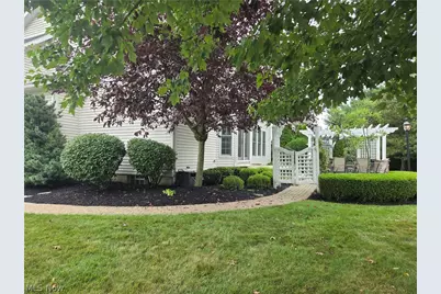 1200 Cherokee Path, Vermilion, OH 44089 - Photo 5