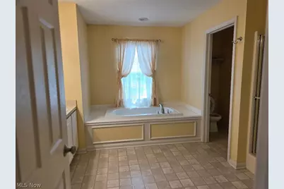 1200 Cherokee Path, Vermilion, OH 44089 - Photo 25