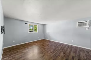 1423 Shaffer, Lorain, OH 44053 - Photo 3