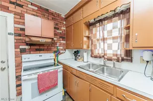 118 Hickory St, Bellevue, OH 44811 - Photo 9