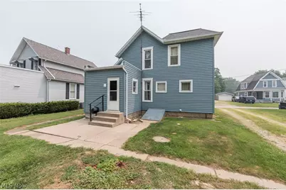 118 Hickory Street, Bellevue, OH 44811 - Photo 3
