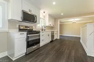 8839 Billings Rd, Kirtland, OH 44094 - Photo 5