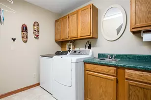 205 Treehouse Ln, Zanesville, OH 43701 - Photo 25
