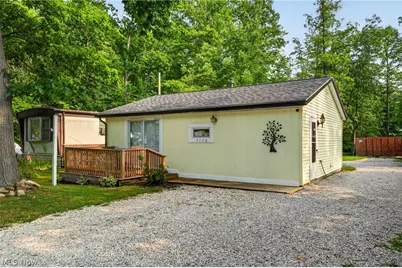5158 University Drive, Geneva, OH 44041 - Photo 3
