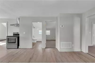 3187 W 44th Street #2/UP, Loveland, OH 44109 - Photo 13