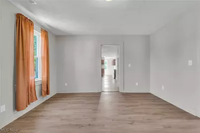 3187 W 44th Street #2/UP, Loveland, OH 44109 - Photo 5