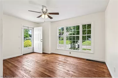 1666 Thornapple Avenue, Akron, OH 44301 - Photo 3