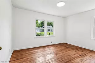 1666 Thornapple Ave, Akron, OH 44301 - Photo 9