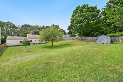 184 Perry Drive NW, Canton, OH 44708 - Photo 9