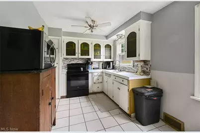 184 Perry Drive NW, Canton, OH 44708 - Photo 3