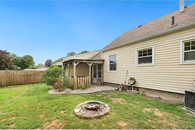 184 Perry Drive NW, Canton, OH 44708 - Photo 5