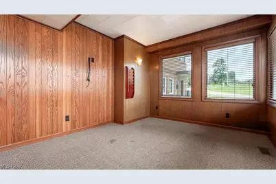 1117 Clark Street, Cambridge, OH 43725 - Photo 5
