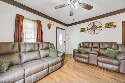 362 Cahalen Street, Crooksville, OH 43731 - Photo 11