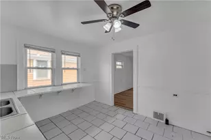 382 E 161st St, Loveland, OH 44110 - Photo 9